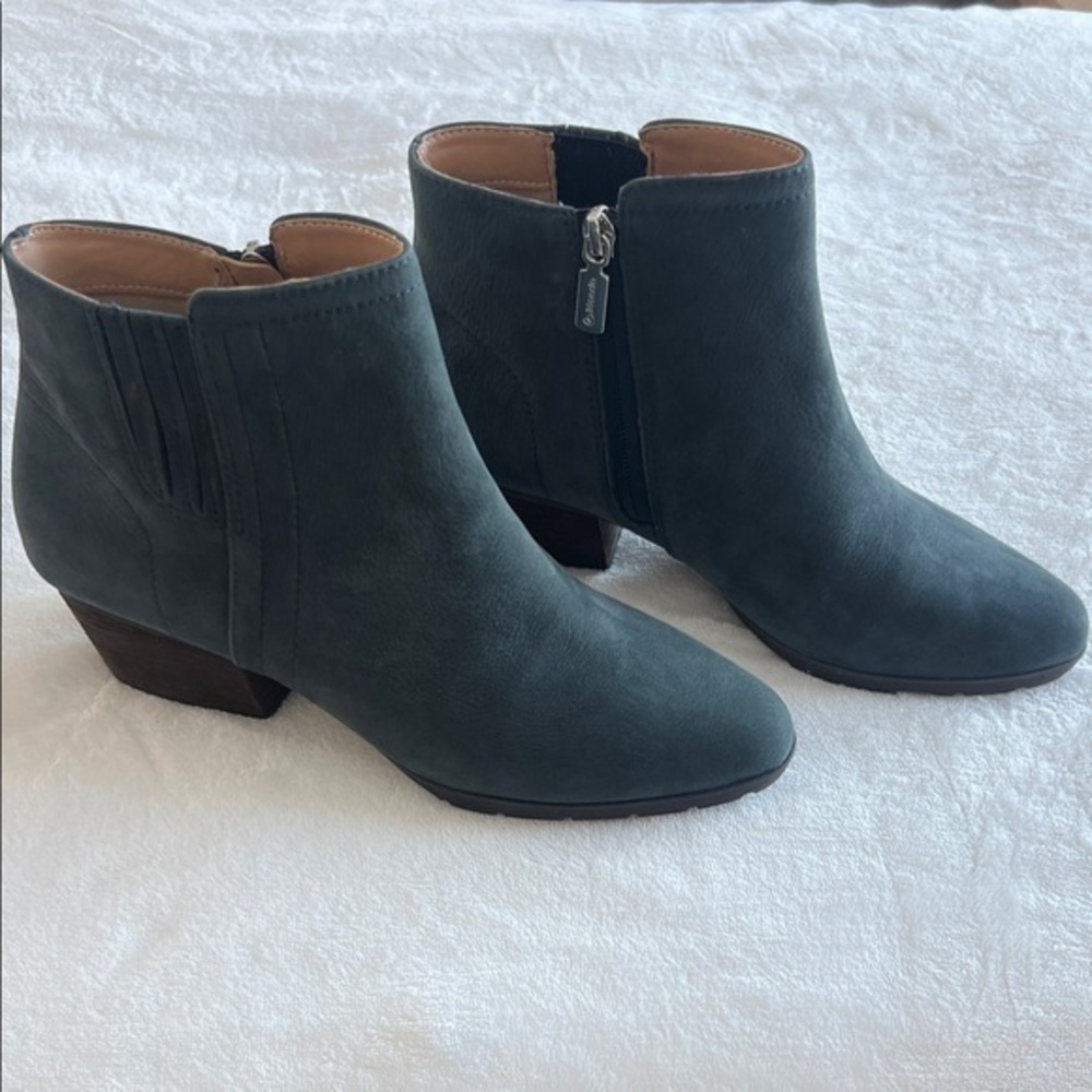 Blondo waterproof ankle boots-women’s-8.5